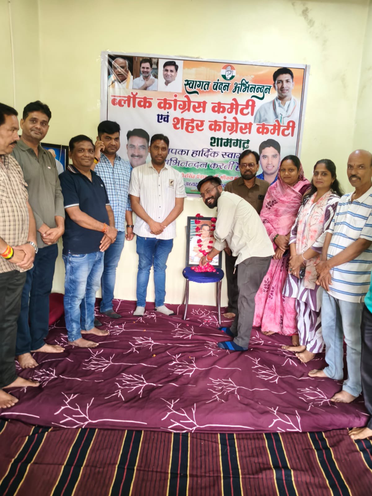 शामगढ़ में कांग्रेस ने मनाई पूर्व प्रधानमंत्री स्व. राजीव गांधी की जयंती